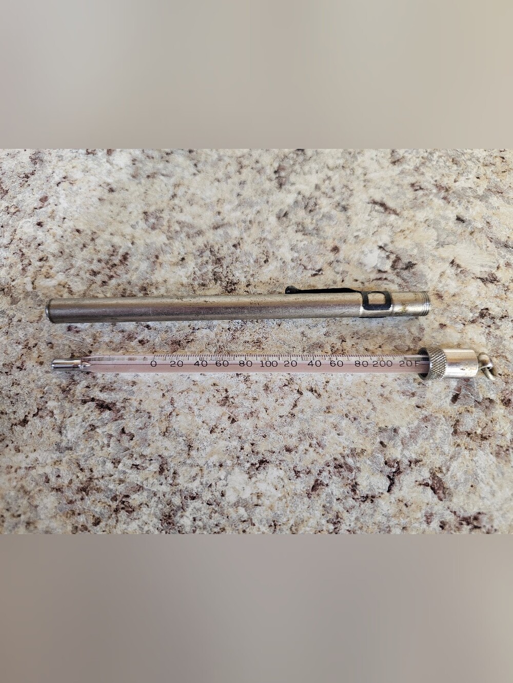 Vintage Thermometer In Metal Case - Picture 3 of 4